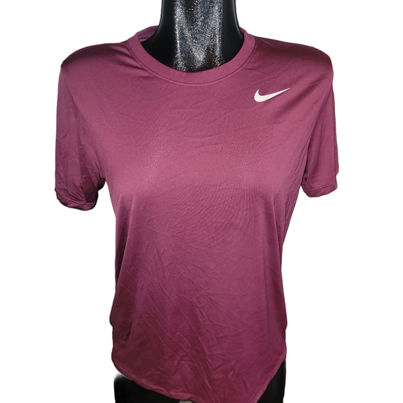 Nike Women's Maroon Colored T-Shirt L - Picture 1 of 4